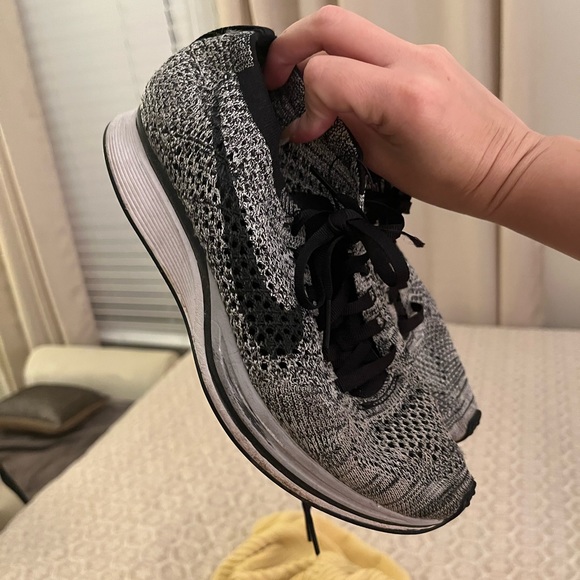 Nike running shoes - Picture 4 of 4